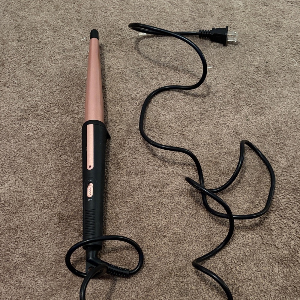 SHEIN Black and Rose Gold Curling Wand